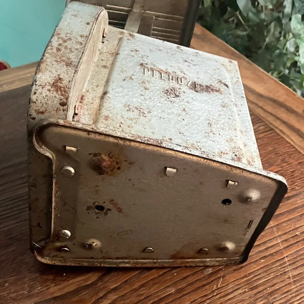 ✨ Vintage Pelouze Model Y-5 Postal Scale – Industrial Farmhouse Decor! ✨